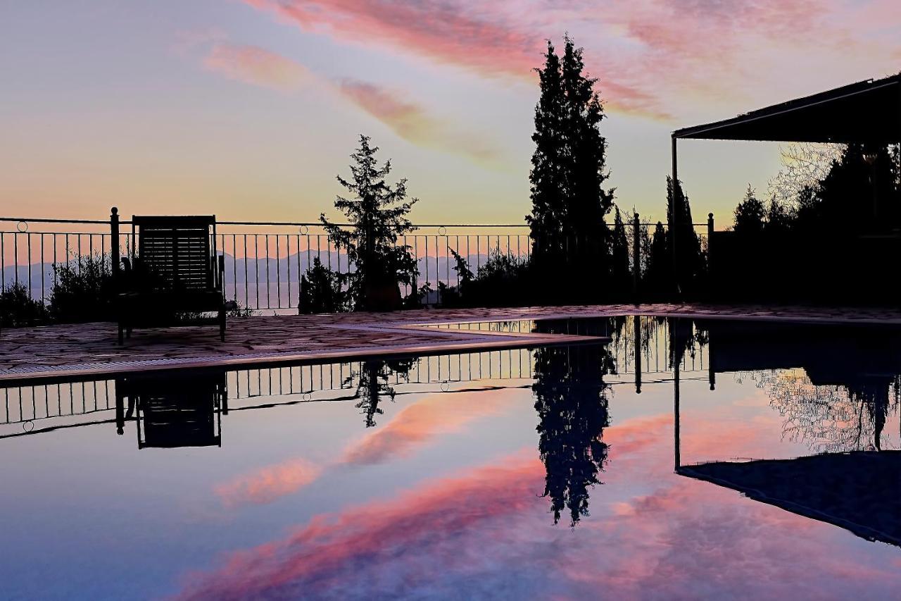 Villa Boukari Chlomos エクステリア 写真