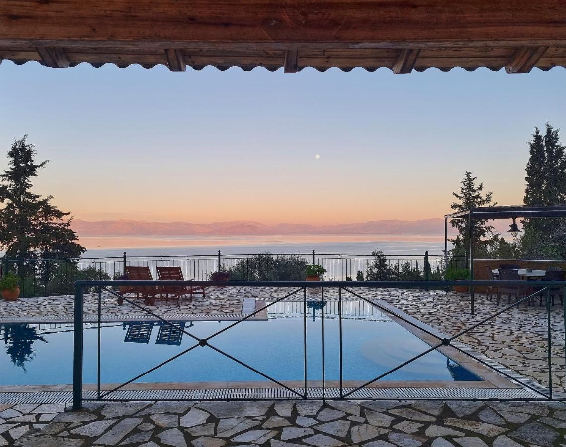 Villa Boukari Chlomos エクステリア 写真
