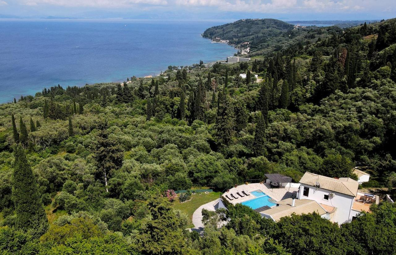 Villa Boukari Chlomos エクステリア 写真