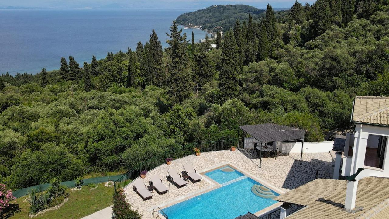 Villa Boukari Chlomos エクステリア 写真